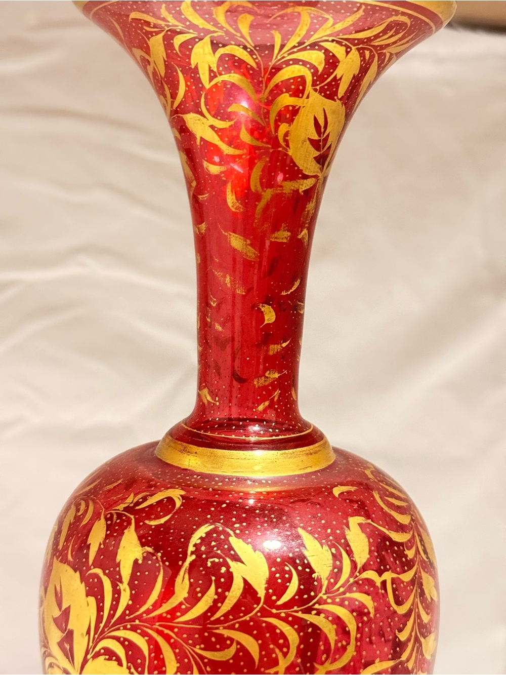 Antique 15.5” Bohemian Cranberry Glass Vase - Hand Painted Portrait & Gold Gilt - Picture 6 of 9